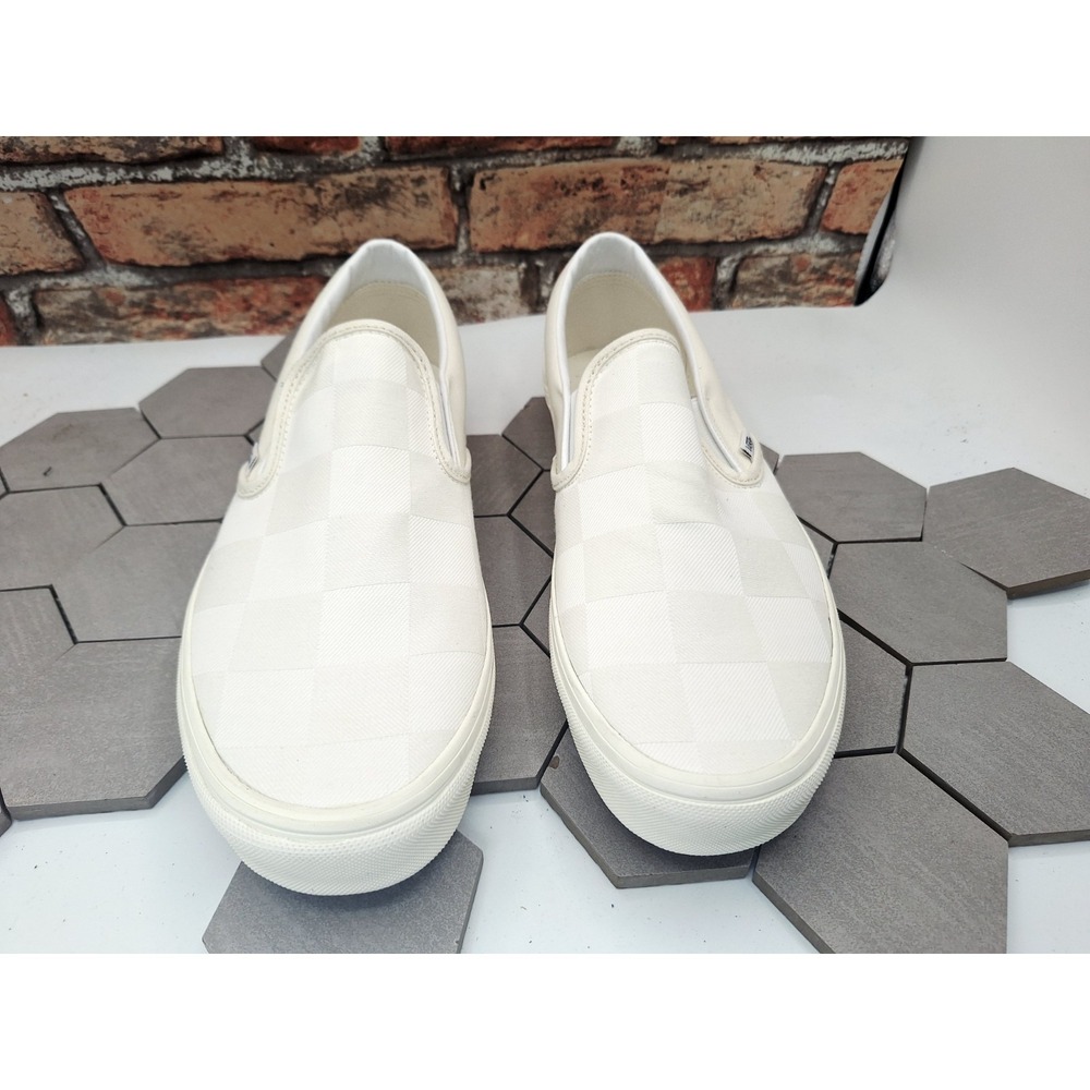 Vans Classic Slip-On Mono Checkerboard White Men's Size 10.5 NWOB‎ Low Top 2025